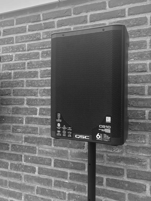 QSC CB10 accu speaker 1